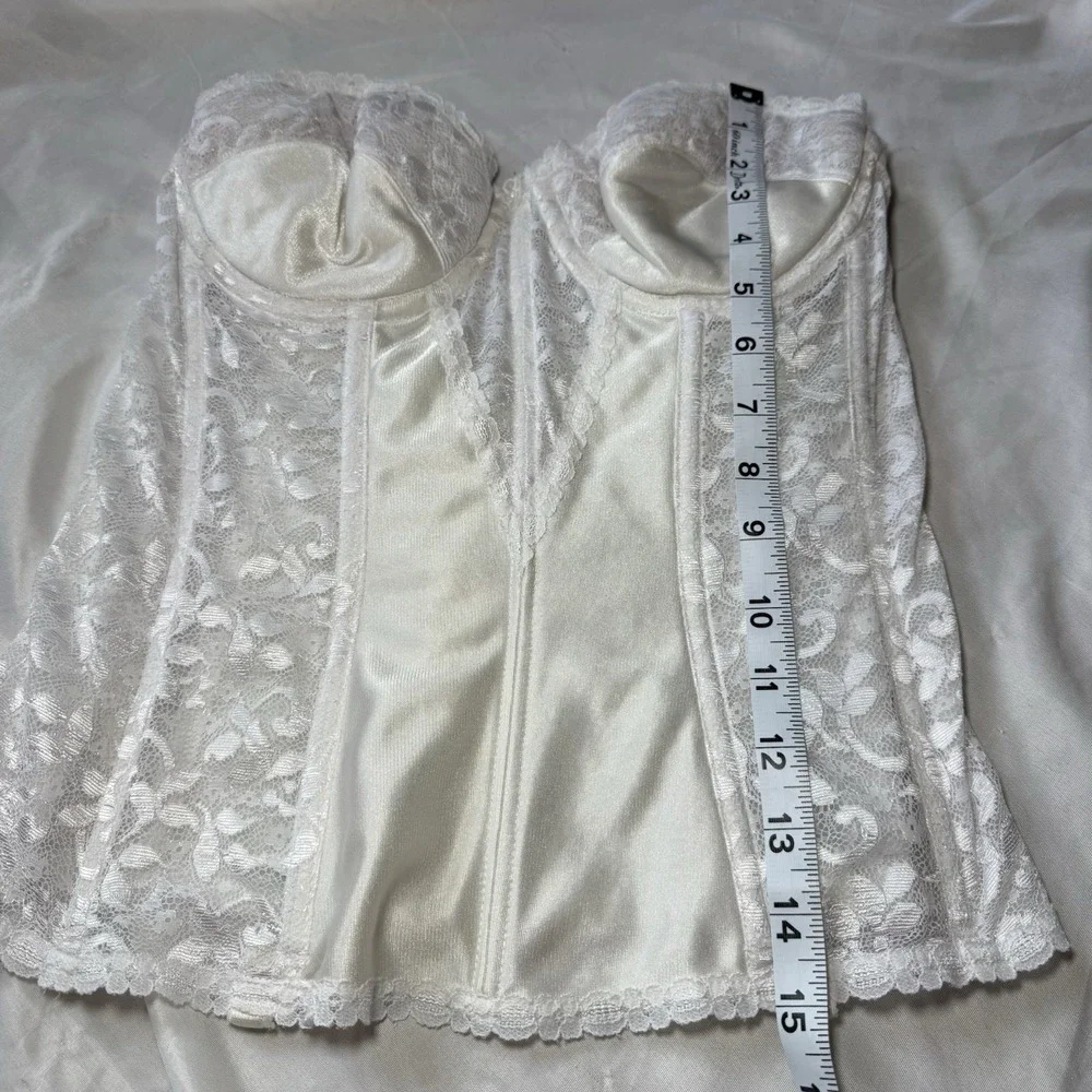 White Lace Corset Bustier Top Boned Satin Cups Hook Back 36B - Picture 5 of 6